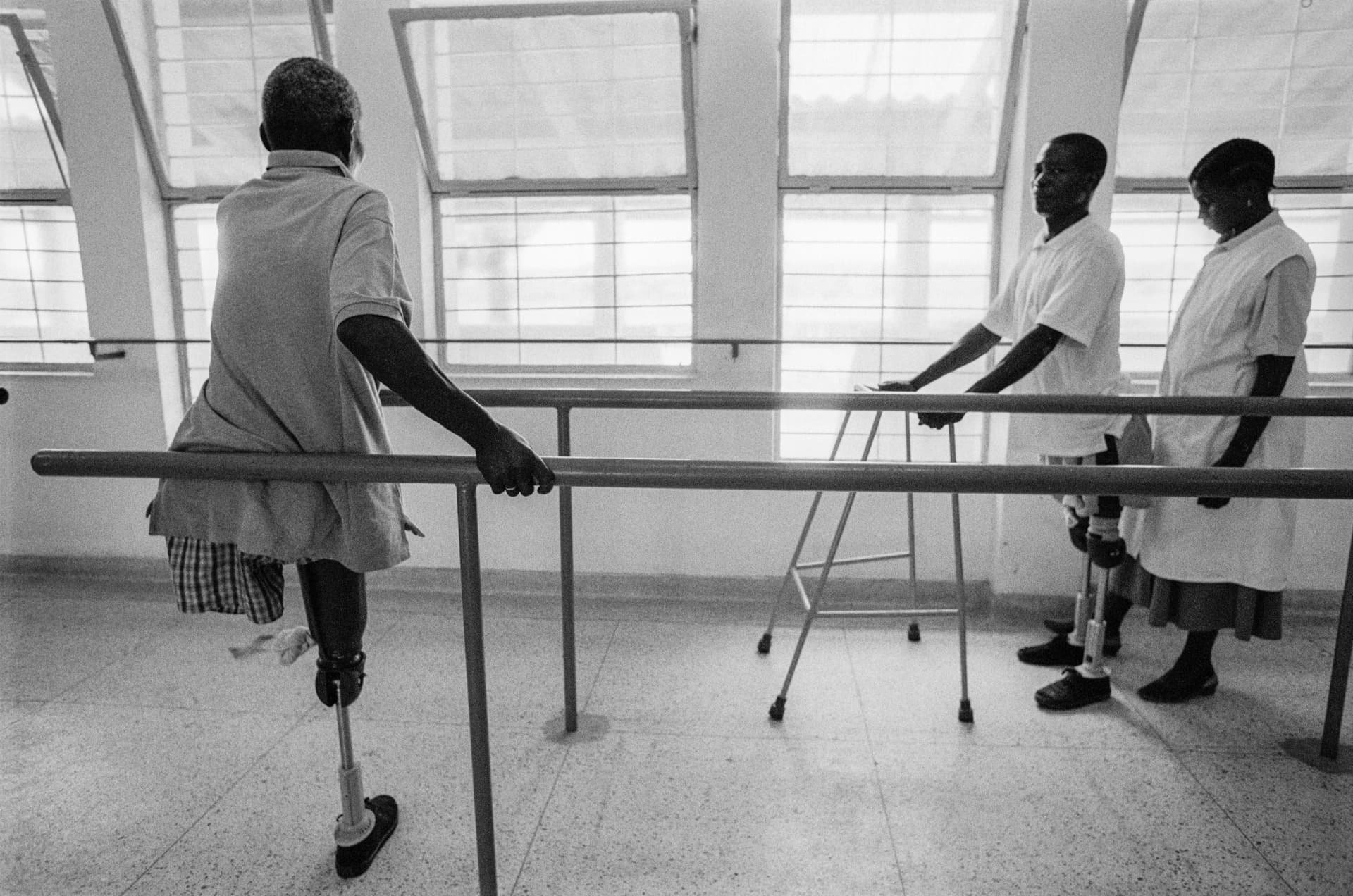 Fragments d'Angola — photographie argentique noir et blanc, Angola (2000–2004), photo 28/59